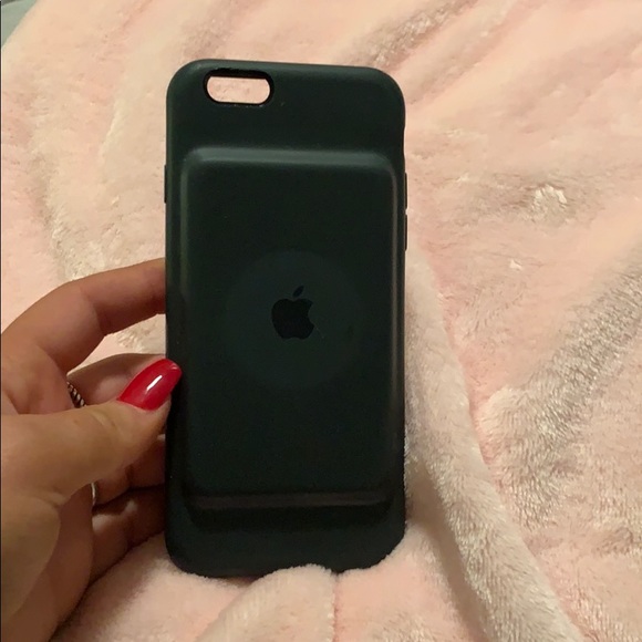 Accessories - iPhone 6/6S Apple charging case